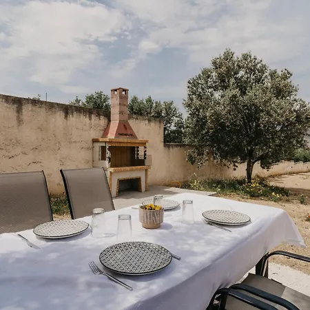 Areti White Villa Loutráki