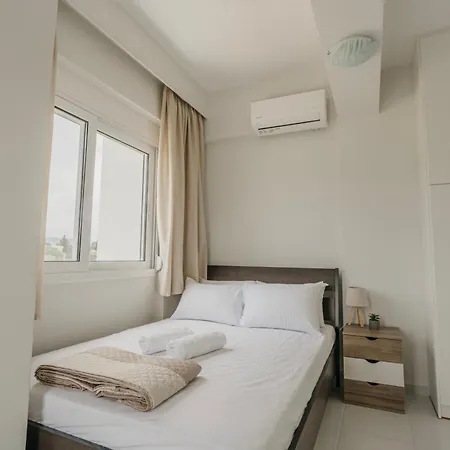 Vila Areti White