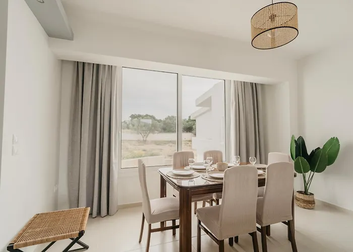 Areti White Villa Loutráki