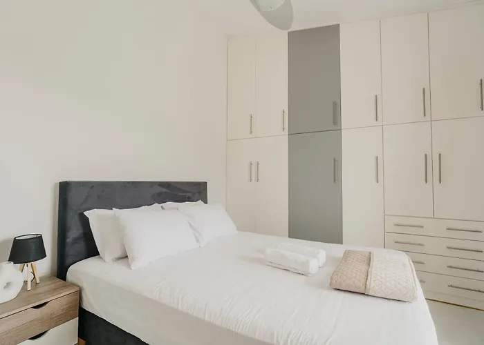 Areti White Loutráki